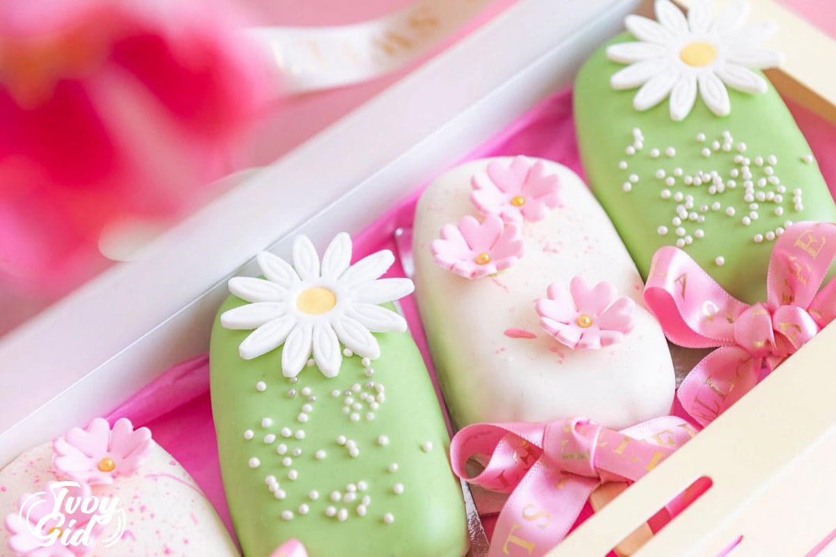 STELLA SWEETS — Кафе-кондитерська у Києві: Десерти, які творять казку